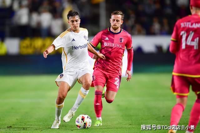 贝林厄姆：更衣室有很多领袖我们互相尊重